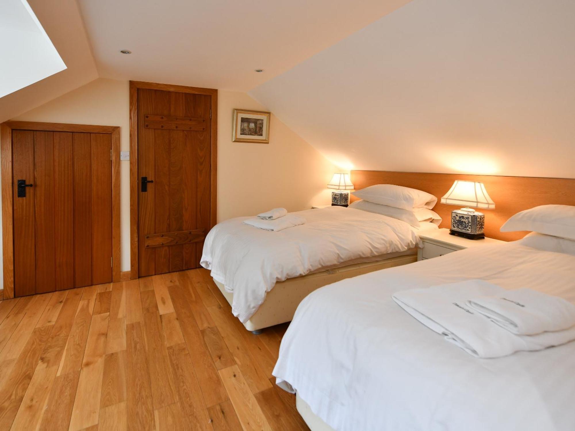 Cloncaird Castle Estate Cottages Maybole Szoba fotó